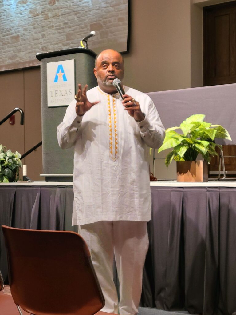 Roland Martin speaks at UTA